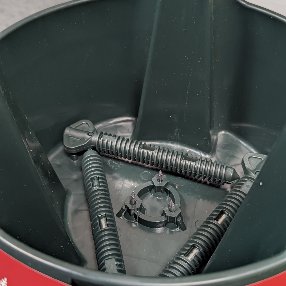 Cinco Advantage 8 Christmas Tree Stand